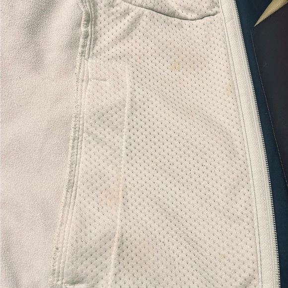 Medium The North Face “soft shell” jacket - Picture 8 of 9